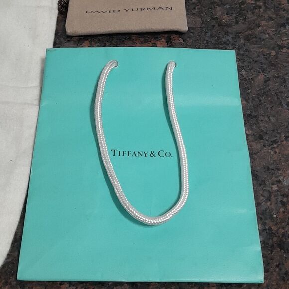 3 Designer Bags: Gucci, Yurman and Tiffany - Picture 4 of 5